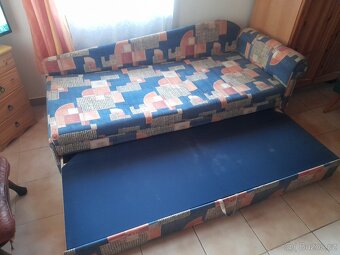 Rozkládací válenda s úložným prostorem. - 2