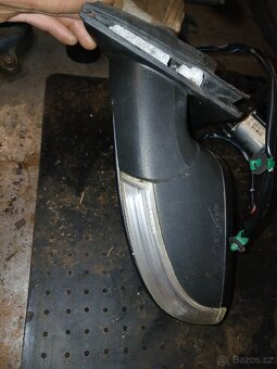 Vw Golf 5 pravé zrcátko a Moturek stahování oken - 2