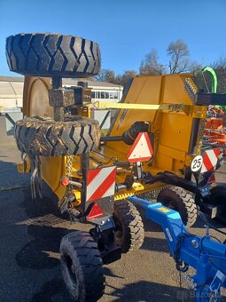 Pronájem plošného mulčovače McConnel Tuffcut480 - 2