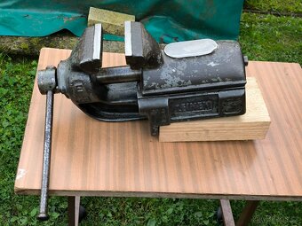 Dílenský svěrák - 2