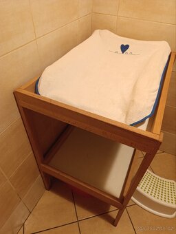 Přebalovací pult - 2