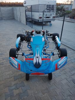 Motokára Tillotson T4 225 - 2