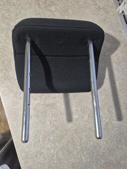 Části interieru z octavia 2 1.6tdi - 2