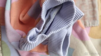 Detske saty zn.Next duhove - 2