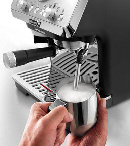 Pákové espresso DeLonghi La Specialista ARTE EC9155.MB - 2