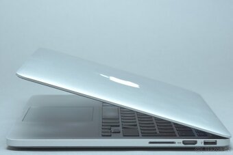 ZÁRUKA/Macbook Pro 13.3" CTO/I7 3.1GHZ/16GB RAM/512GB SSD/C - 2