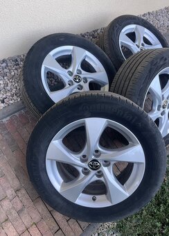 Kola 5x114.3 17 s letním pneu 215/60 R17 - 2