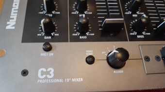 Numark C3 19“ DJ mixpult - 2