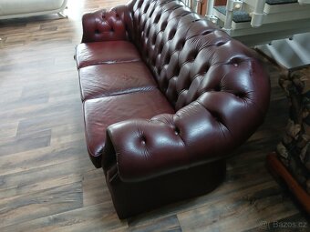 Chesterfield - 2