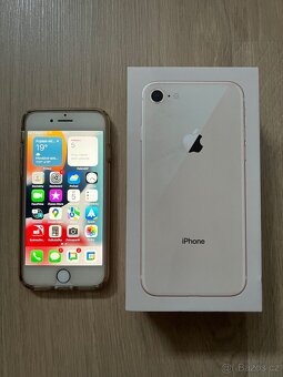 iPhone 8 64GB - 2