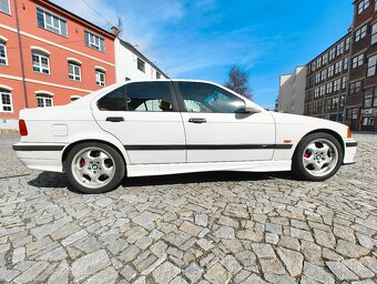 BMW e36 m3 US 3.2 179kw - 2