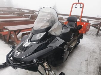 Sněžný skútr Lynx rotace 1200 - 2