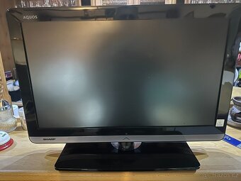 LCD SHARP 61cm ve vynikajícím stavu - 2