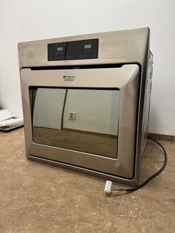 Vestavěná trouba Hotpoint - 2