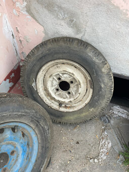 Disky a pneu na veterána Škoda - 2