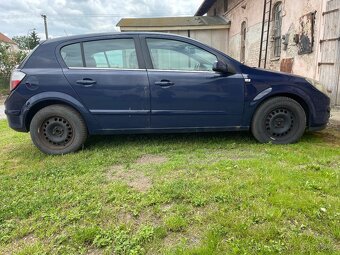 Opel Astra H 1.6i 77kW Rok 2005 Náhradní díly - 2