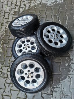 Pneu - Alfa Romeo 147 - 2