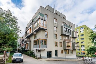 Prodej bytu 2+kk Praha, Jeseniova ulice - 2