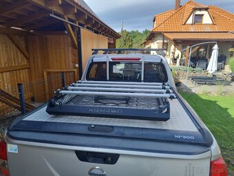 Navara d23 víko korby - 2