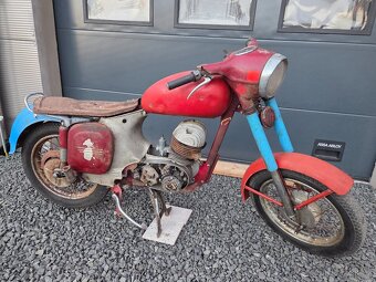 Jawa 350/360 panelka s doklady - 2