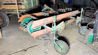 Skulovač-obracák na seno, slámu - 2