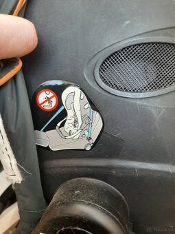 Vajičko autosedačka. - 2