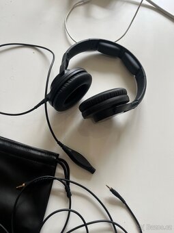 Studiová sluchátka KRK KNS 8402 - 2