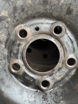 Hyundai iX35 - kola 16" - 6,5 J x 16 ET45 - 2