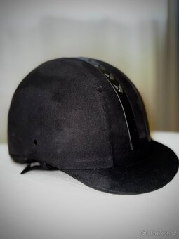 Jezdecká helma SWING - dámská - 2