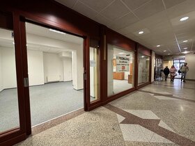 Obchodní prostory v centru Jablonce nad Nisou - pasáž CORSO - 2