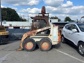Kolový smykový nakladač Bobcat M753, nepojízdný - 2