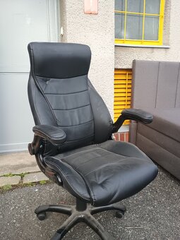 Kancelářské křeslo - 2