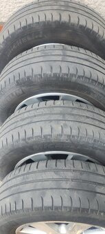 Elektrony s pneu - 2