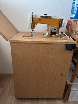 Šicí stroj Lucznik - 2