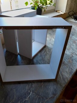 Prodám poličky - 2