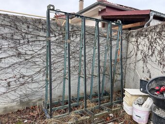 Přepravní stojan na skla - 2