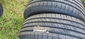 Goodyear 215/65 R16 98H - 2