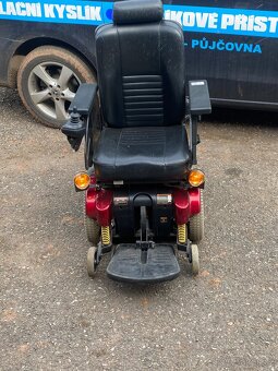 Invalidní elektrický vozík - 2