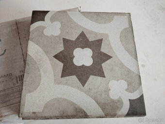 Dlažba Ragno černá - 2