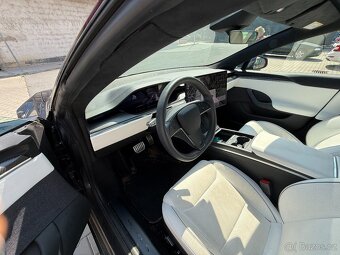 Tesla model S Plaid - 2