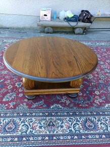 Rustikální dubový stolek se spodní deskou - kulatý . - 2