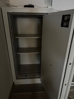 trezor Format Berlin 46004 BT:I,ohnivzdorný - 2