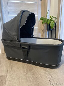 Korba Thule Urban Glide 3 black v plné výbavě - 2