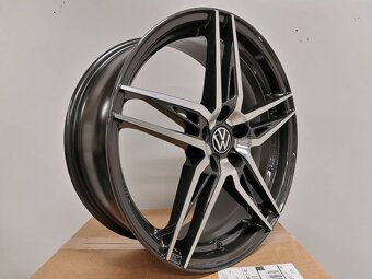 Škoda Octavia, Vw Jetta, Golf alu kola R19 ET51 - 2