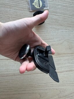 2x magnetický držák telefonu do auta plus magnet - 2