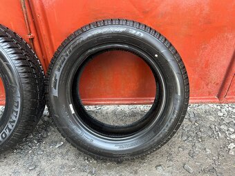 Prodám gumy 195/60/15 Dunlop - 2