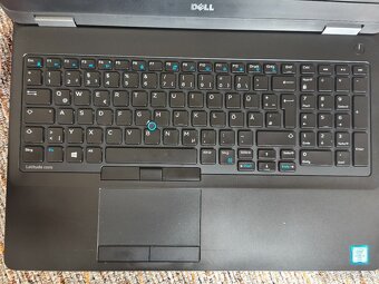 Notebook Dell Latitude E5570  2,4GHz, 16GB RAM, 256GB SSD - 2