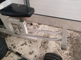 Špičkový profi motýlek Vita - peck deck, čtvrteční cena - 2