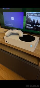 Xbox Series S 512Gb + ovladač - 2