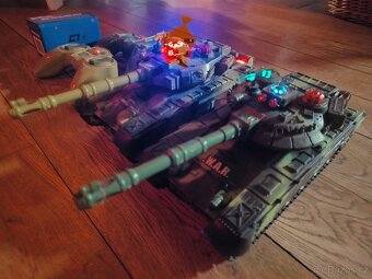 RC soubojové tanky set - 2